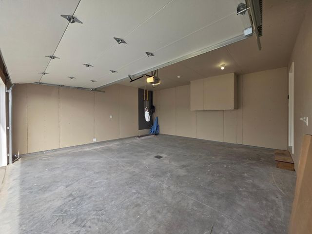 3734 33rd Street S, Moorhead, MN 56560