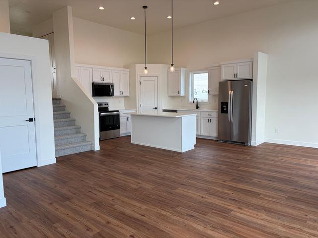 3734 33rd Street S, Moorhead, MN 56560