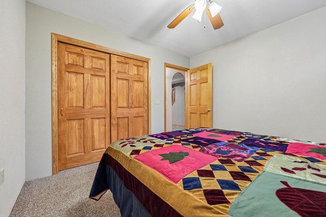 238 E Redding CIRCLE, Belgium, WI 53004