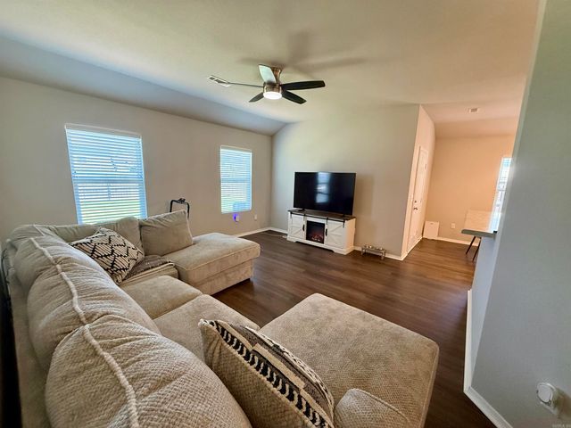 4057 Kings River Trail, Bauxite, AR 72111