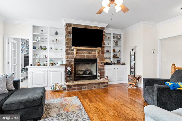 122 BALMORAL LN, Martinsburg, WV 25404
