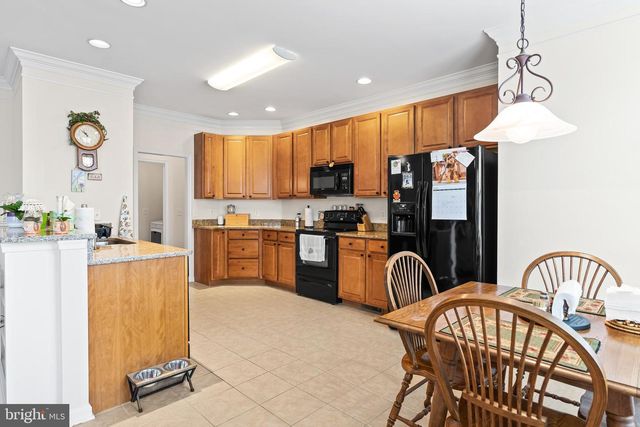122 BALMORAL LN, Martinsburg, WV 25404