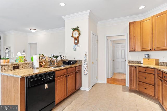 122 BALMORAL LN, Martinsburg, WV 25404