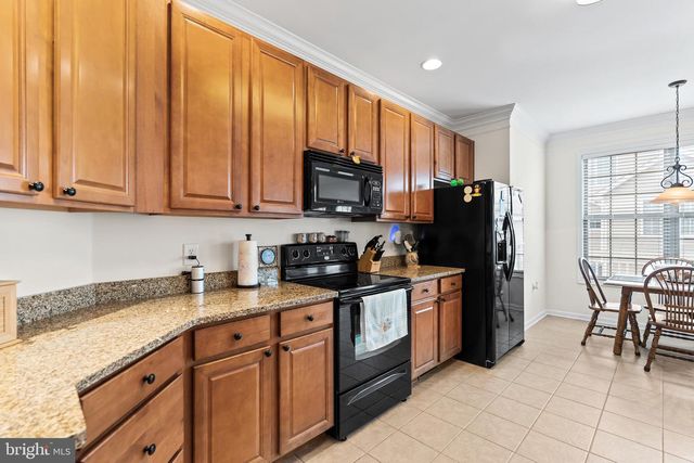 122 BALMORAL LN, Martinsburg, WV 25404