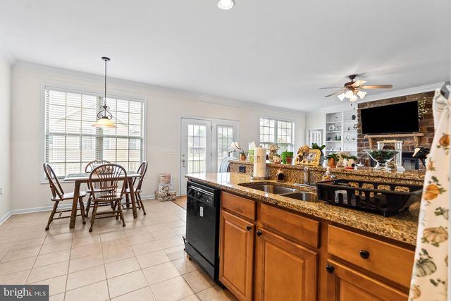 122 BALMORAL LN, Martinsburg, WV 25404