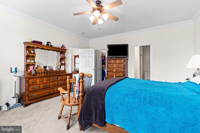 122 BALMORAL LN, Martinsburg, WV 25404