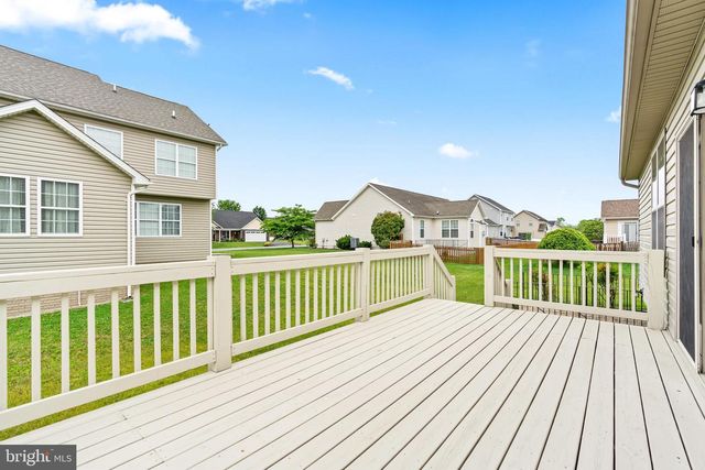 122 BALMORAL LN, Martinsburg, WV 25404