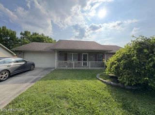 320 Teal Drive, Maryville, TN 37801