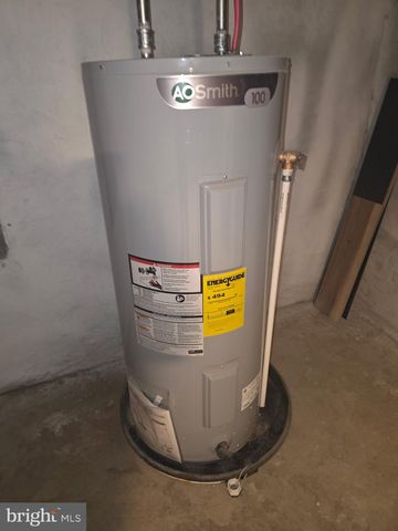 2807 N TAYLOR ST, Philadelphia, PA 19132