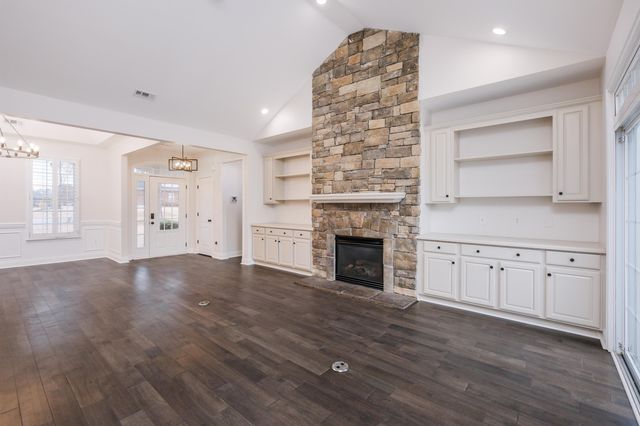 337 Rhapsody Lane, Boiling Springs, SC 29316