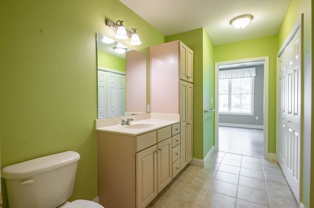 5 Sally Sweets Way Unit 213, Salem, NH 03079