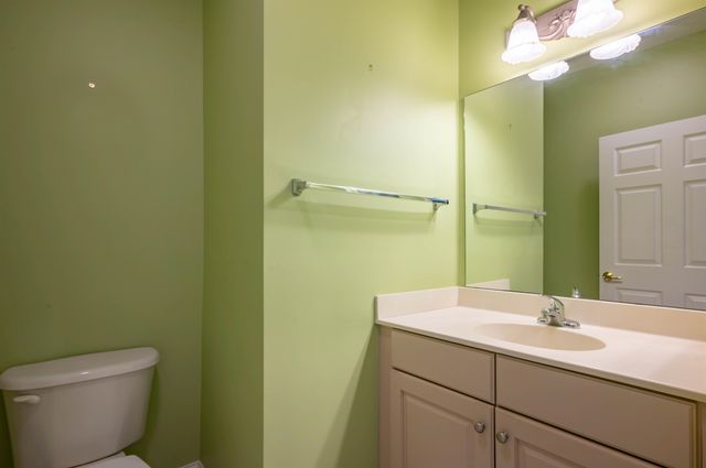 5 Sally Sweets Way Unit 213, Salem, NH 03079
