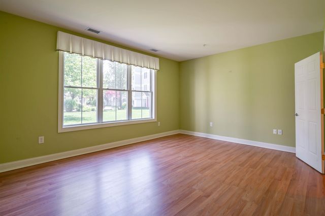 5 Sally Sweets Way Unit 213, Salem, NH 03079