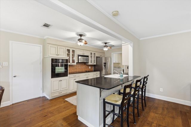 7200 Tamarack Road, Benbrook, TX 76116