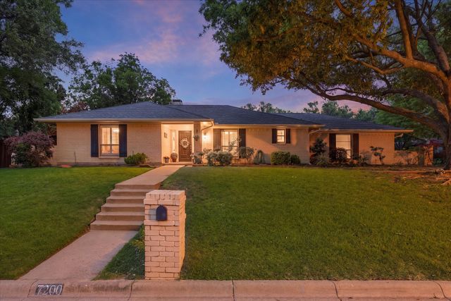 7200 Tamarack Road, Benbrook, TX 76116