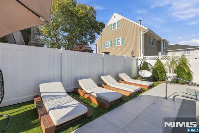 6 E Azalea Drive, Wallington, NJ 07057