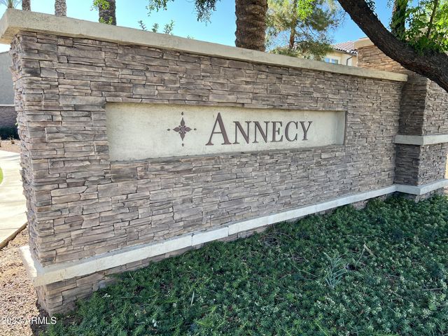 1822 E Chelsea Lane Unit 104, Gilbert, AZ 85295