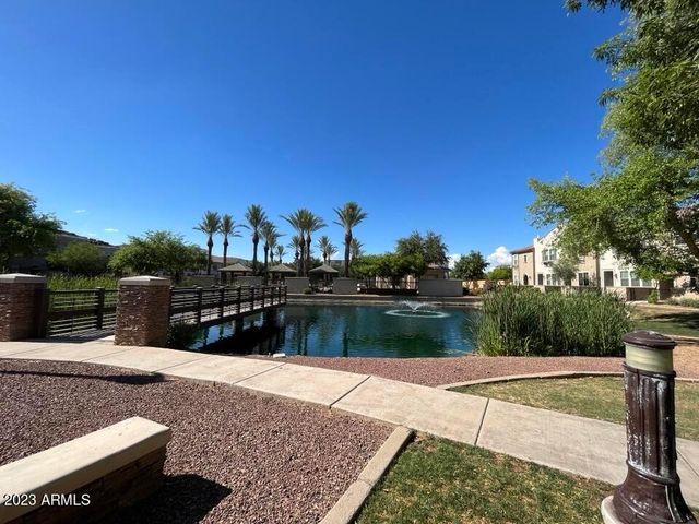 1822 E Chelsea Lane Unit 104, Gilbert, AZ 85295