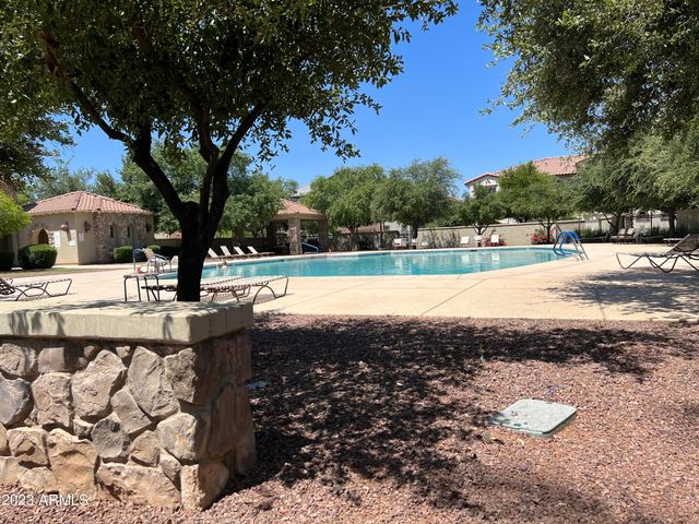 1822 E Chelsea Lane Unit 104, Gilbert, AZ 85295