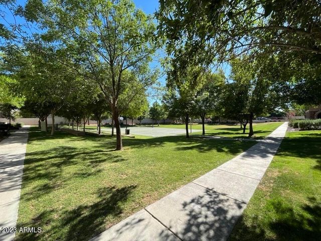 1822 E Chelsea Lane Unit 104, Gilbert, AZ 85295