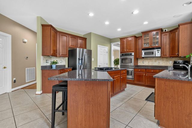 9202 CHARTERHOUSE RD, Frederick, MD 21704