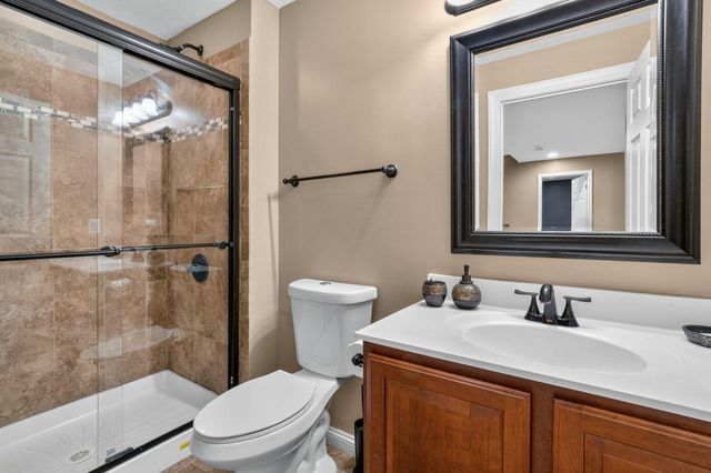 9202 CHARTERHOUSE RD, Frederick, MD 21704