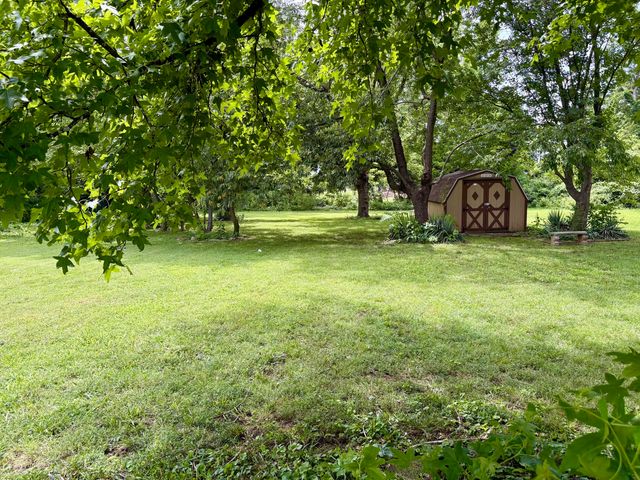 629 S Miller Avenue, Springfield, MO 65802
