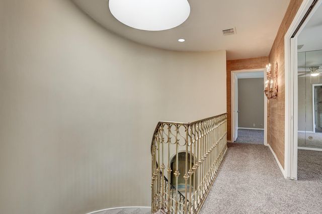 5203 Braesvalley Drive, Houston, TX 77096
