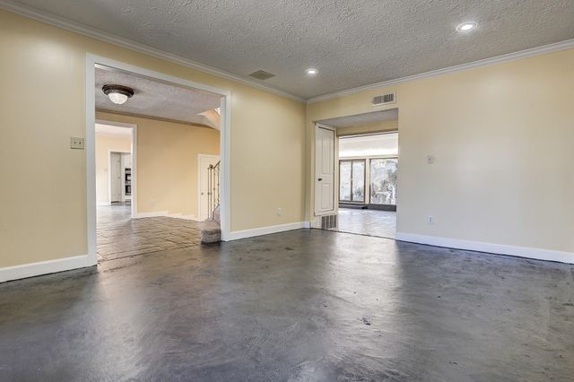 5203 Braesvalley Drive, Houston, TX 77096