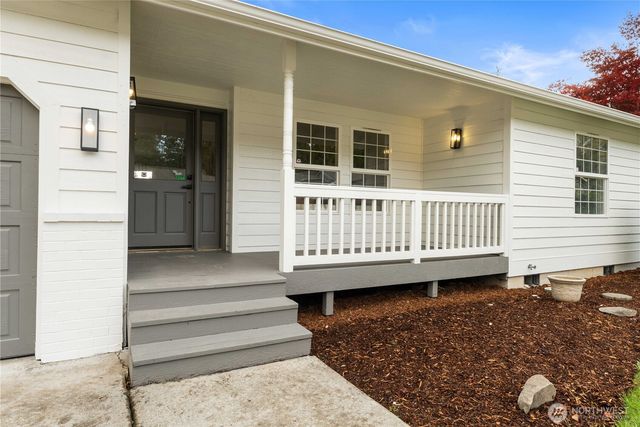 8616 146th Street Ct E, Puyallup, WA 98375