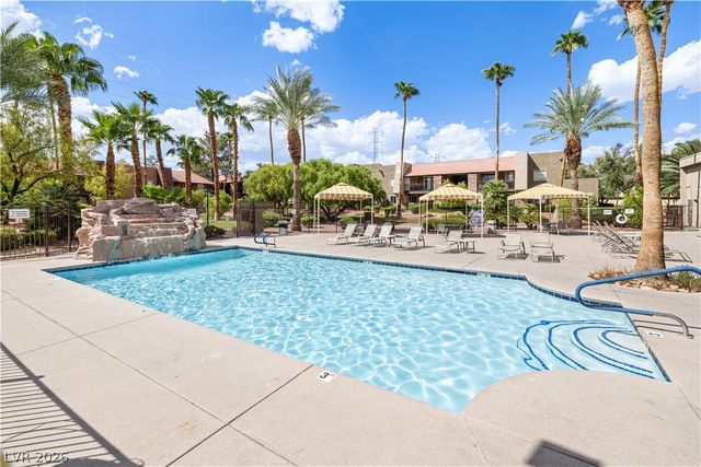 5061 River Glen Drive 80, Las Vegas, NV 89103