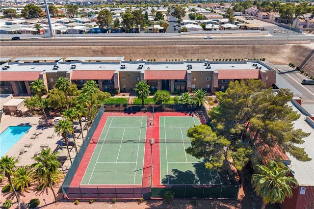 5061 River Glen Drive 80, Las Vegas, NV 89103