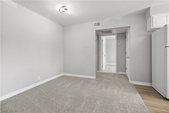 5061 River Glen Drive 80, Las Vegas, NV 89103