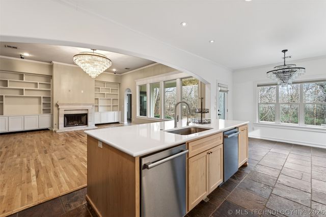 10529 S 92nd East Circle, Bixby, OK 74133