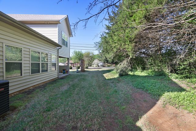 301 Homer Jackson Dr, Smyrna, TN 37167