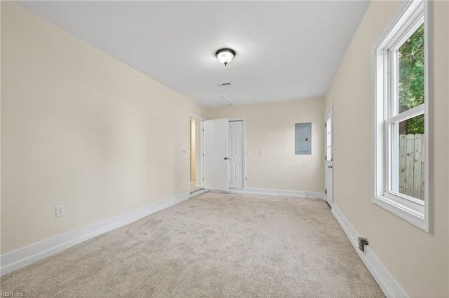1817 Riddle AVE, Virginia Beach, VA 23454