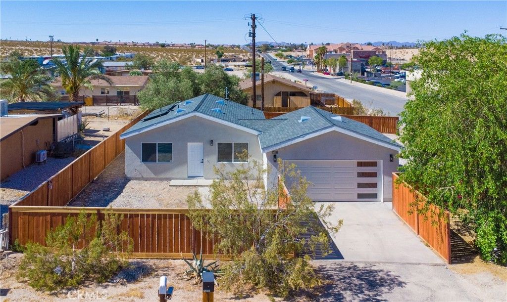 71690 Juanita, 29 Palms, CA 92277