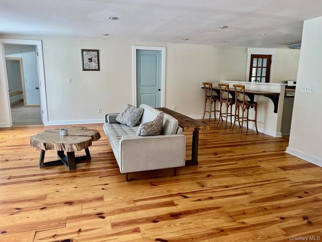 1245 Salt Point Turnpike, Pleasant Valley, NY 12569