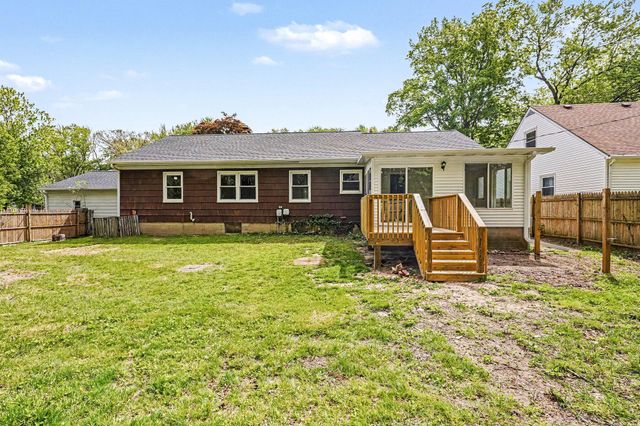 501 Marcelletti Avenue, Paw Paw, MI 49079