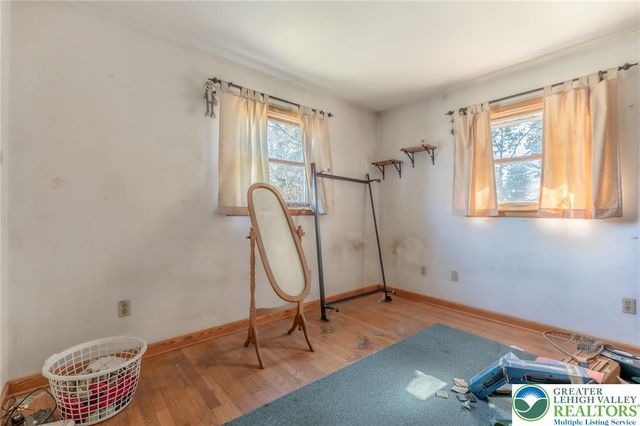 1071 Shadow Oaks Lane, Slatington Boro, PA 18080