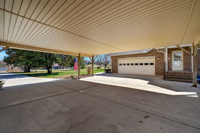 3857 Baxter Rd, Baxter, TN 38544