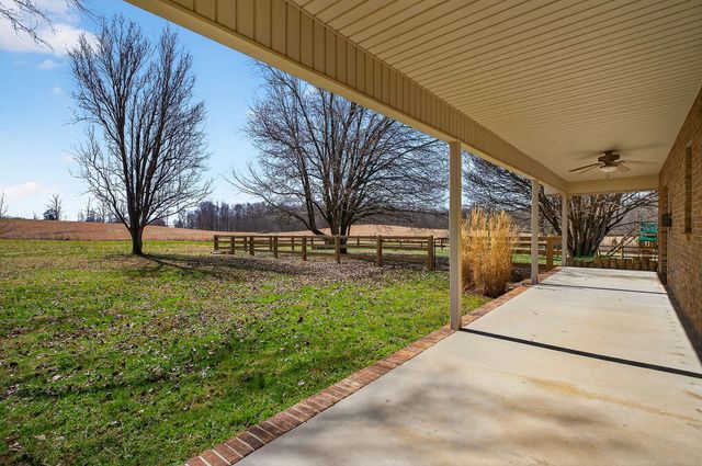 3857 Baxter Rd, Baxter, TN 38544