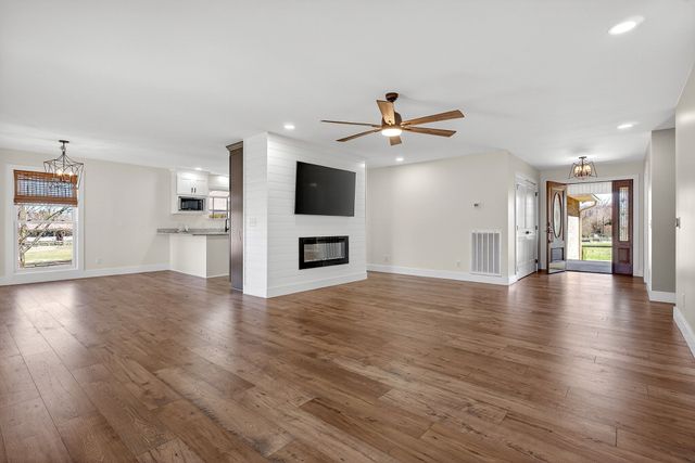 3857 Baxter Rd, Baxter, TN 38544