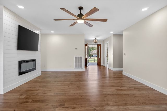 3857 Baxter Rd, Baxter, TN 38544