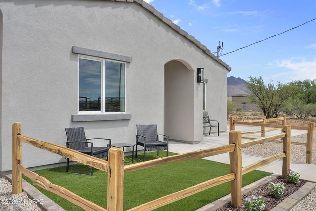 1801 Rusia Court, Rio Rico, AZ 85648