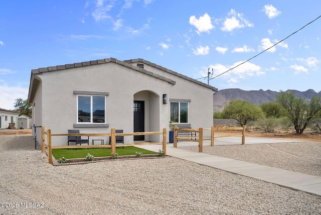 1801 Rusia Court, Rio Rico, AZ 85648