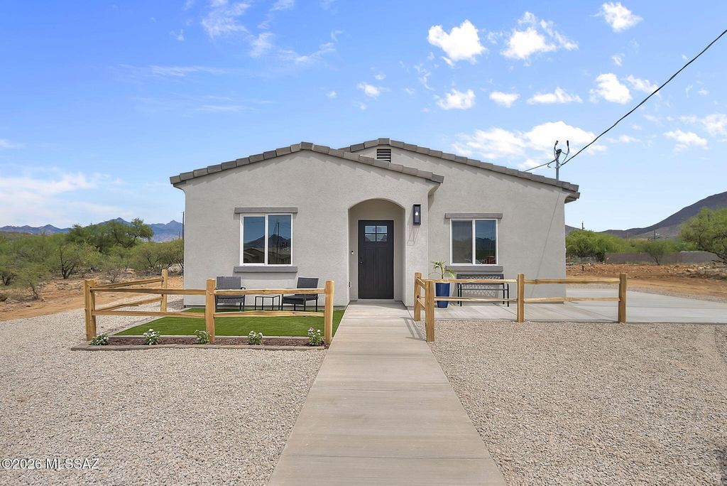 1801 Rusia Court, Rio Rico, AZ 85648