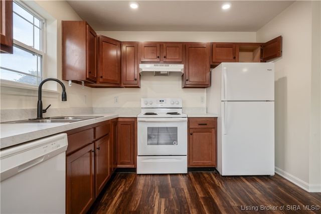 210 Clay Street, New Albany, IN 47150