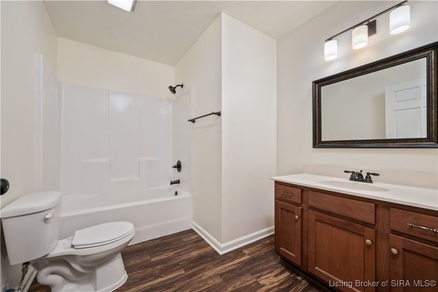 210 Clay Street, New Albany, IN 47150