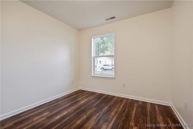 210 Clay Street, New Albany, IN 47150